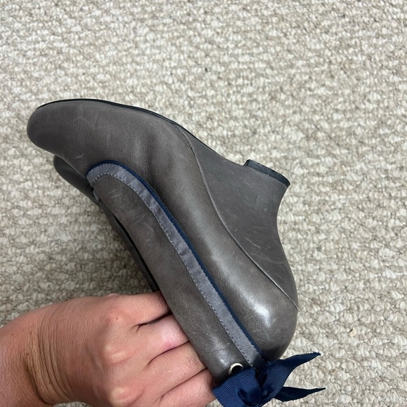Bobbi Blu grey 1940s inspired blue bow wedges 7 Anthropologie heels - Picture 4 of 10